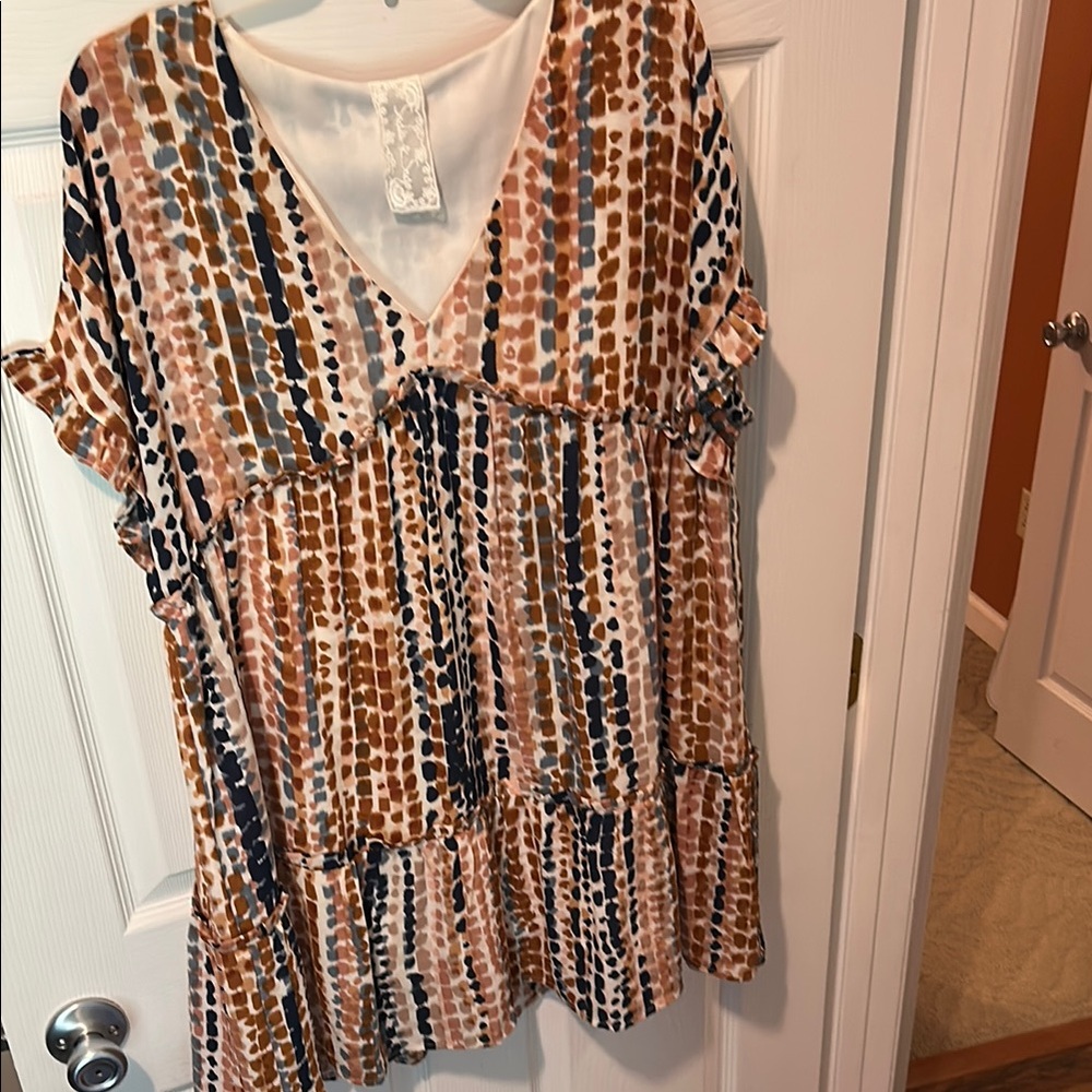 Sadie & Sage V-Neck Tunic in Earthy Tones